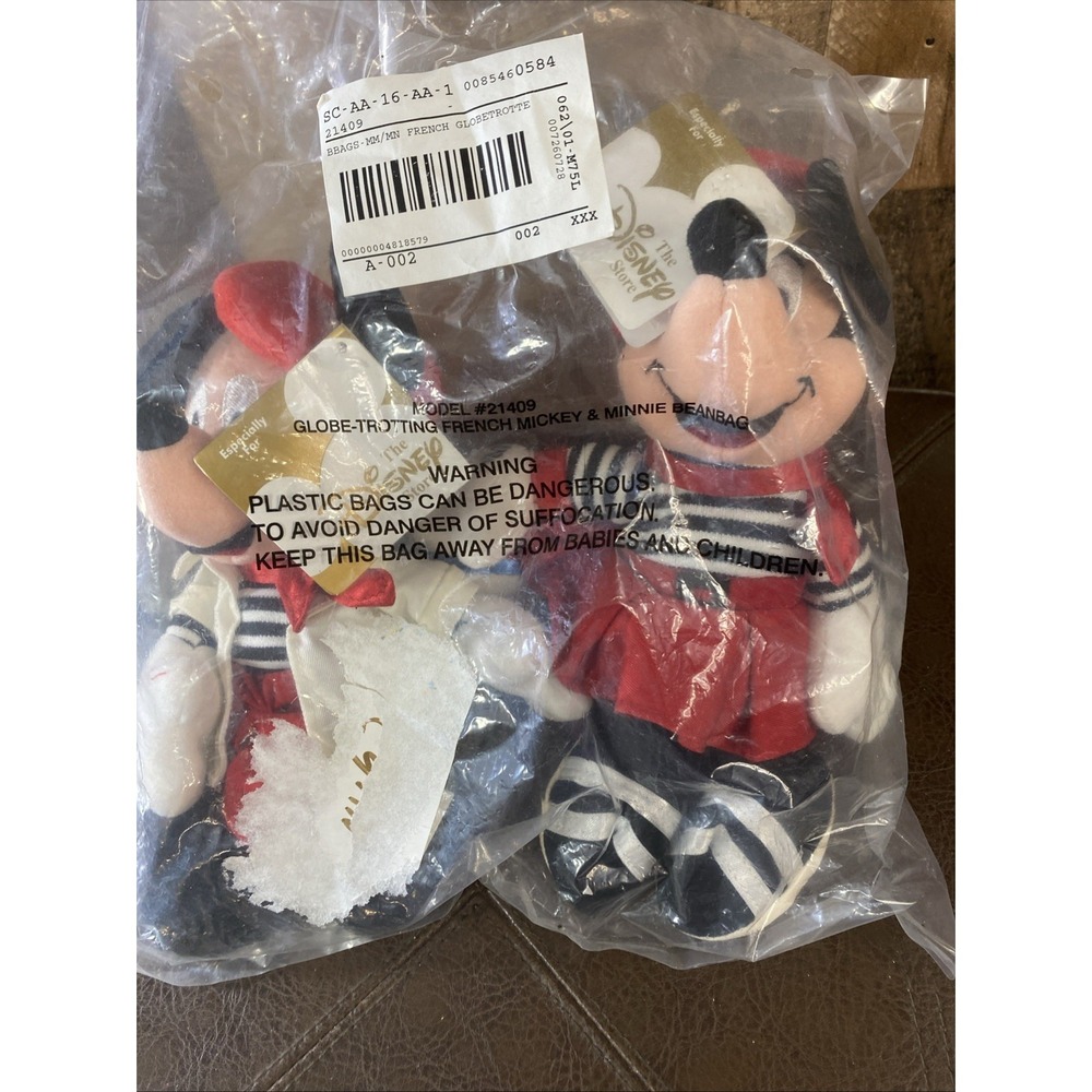 NWT Disney Store Globe Trotting French Mickey & Minnie Bean Bag Plush Set Sealed